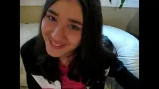 Cute brunette gives head and teases in homevideo