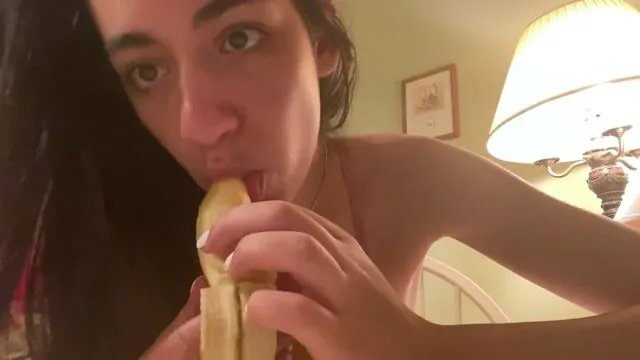 Laila ASMR Banna Sensual Blowjob