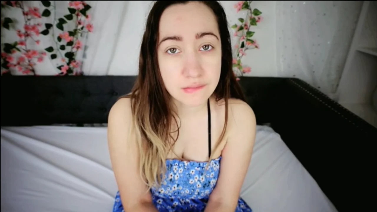 Mommy Begs For Breeding | Lalunalewd