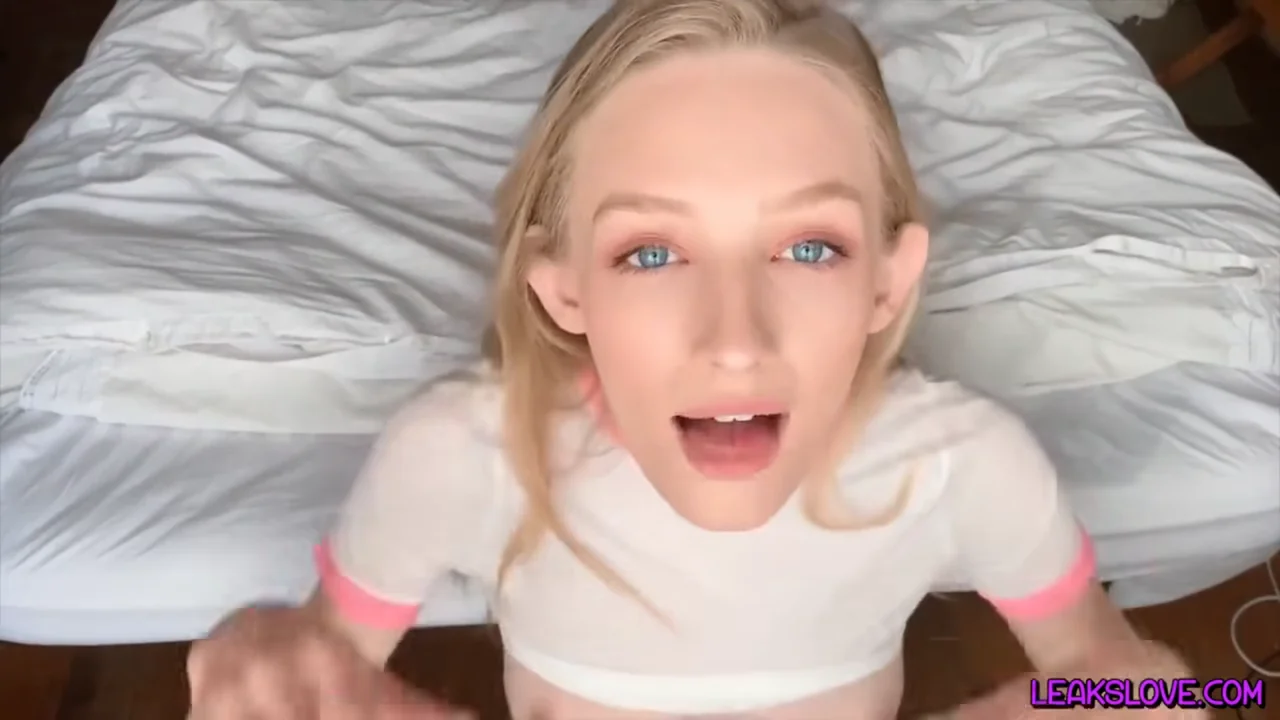 Step-Daughter Begs For Cum Joi